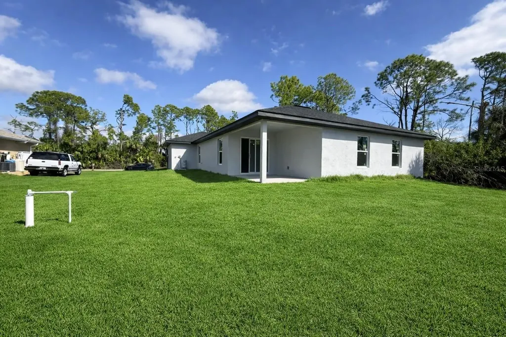 1328 Guttenburg Road North Port FL 34288