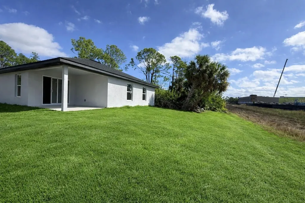 1328 Guttenburg Road North Port FL 34288