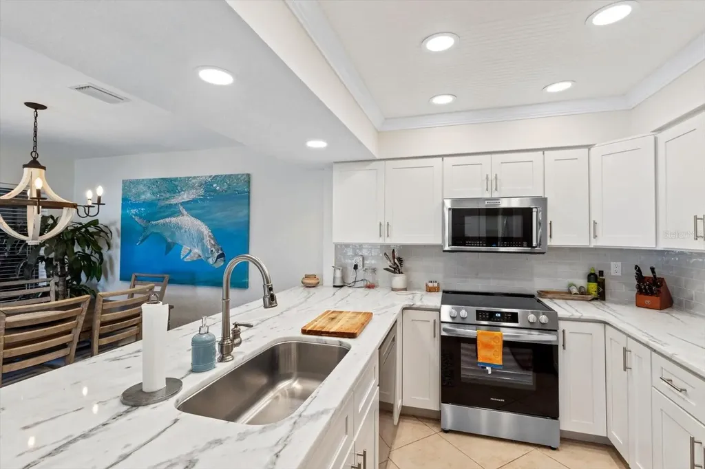 1637 SE Paradise Circle W Crystal River FL 34429