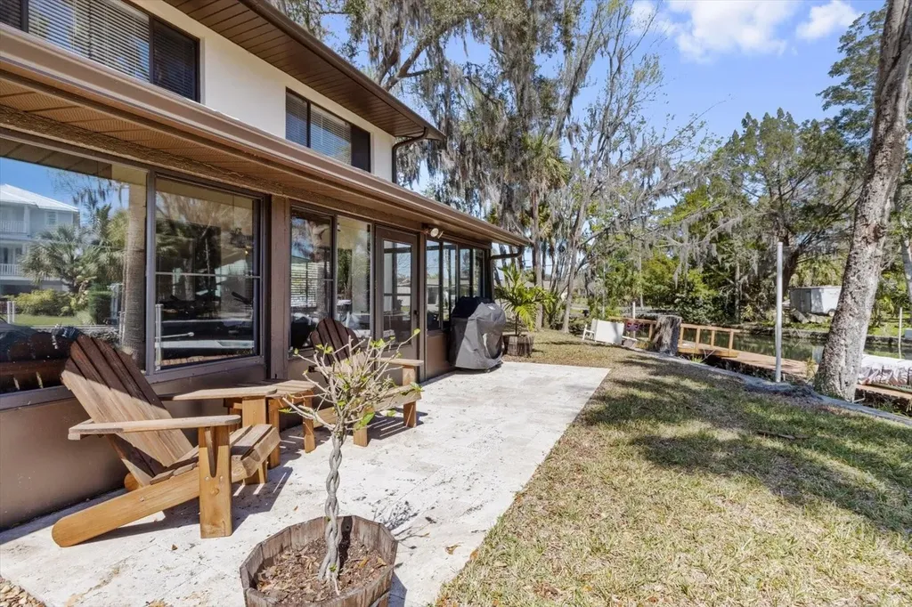 1637 SE Paradise Circle W Crystal River FL 34429