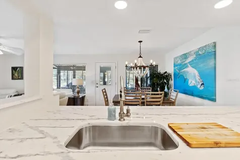 1637 SE Paradise Circle W Crystal River FL 34429