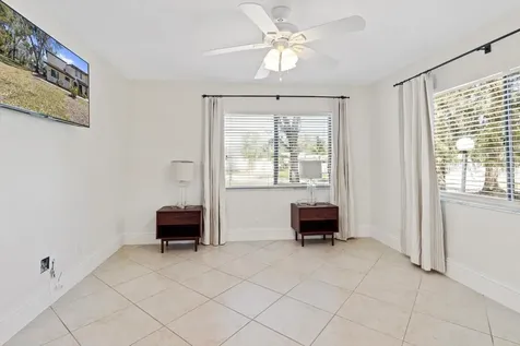1637 SE Paradise Circle W Crystal River FL 34429