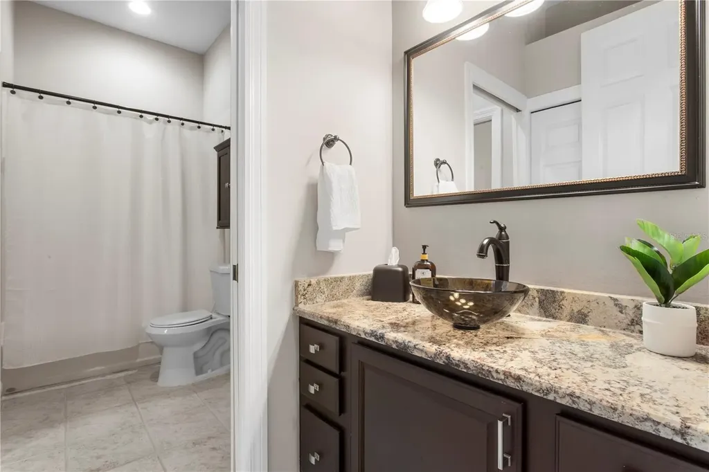 4302 Faircourt Drive Valrico FL 33596