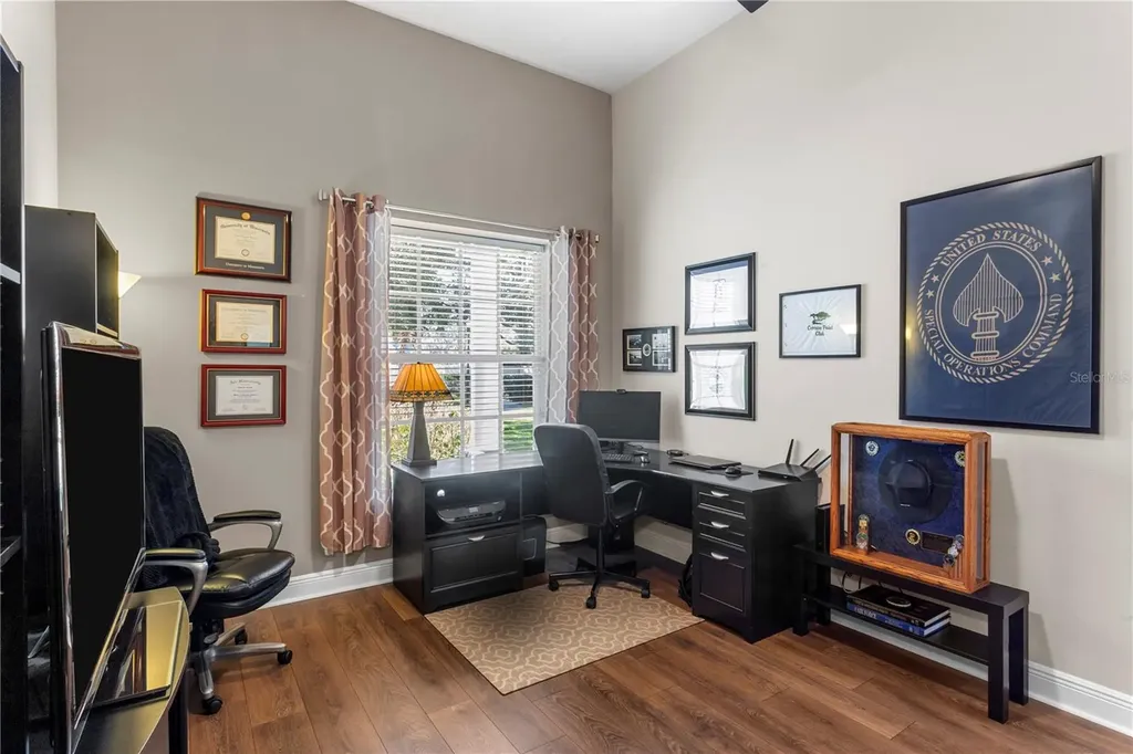 4302 Faircourt Drive Valrico FL 33596