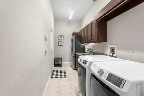 4302 Faircourt Drive Valrico FL 33596