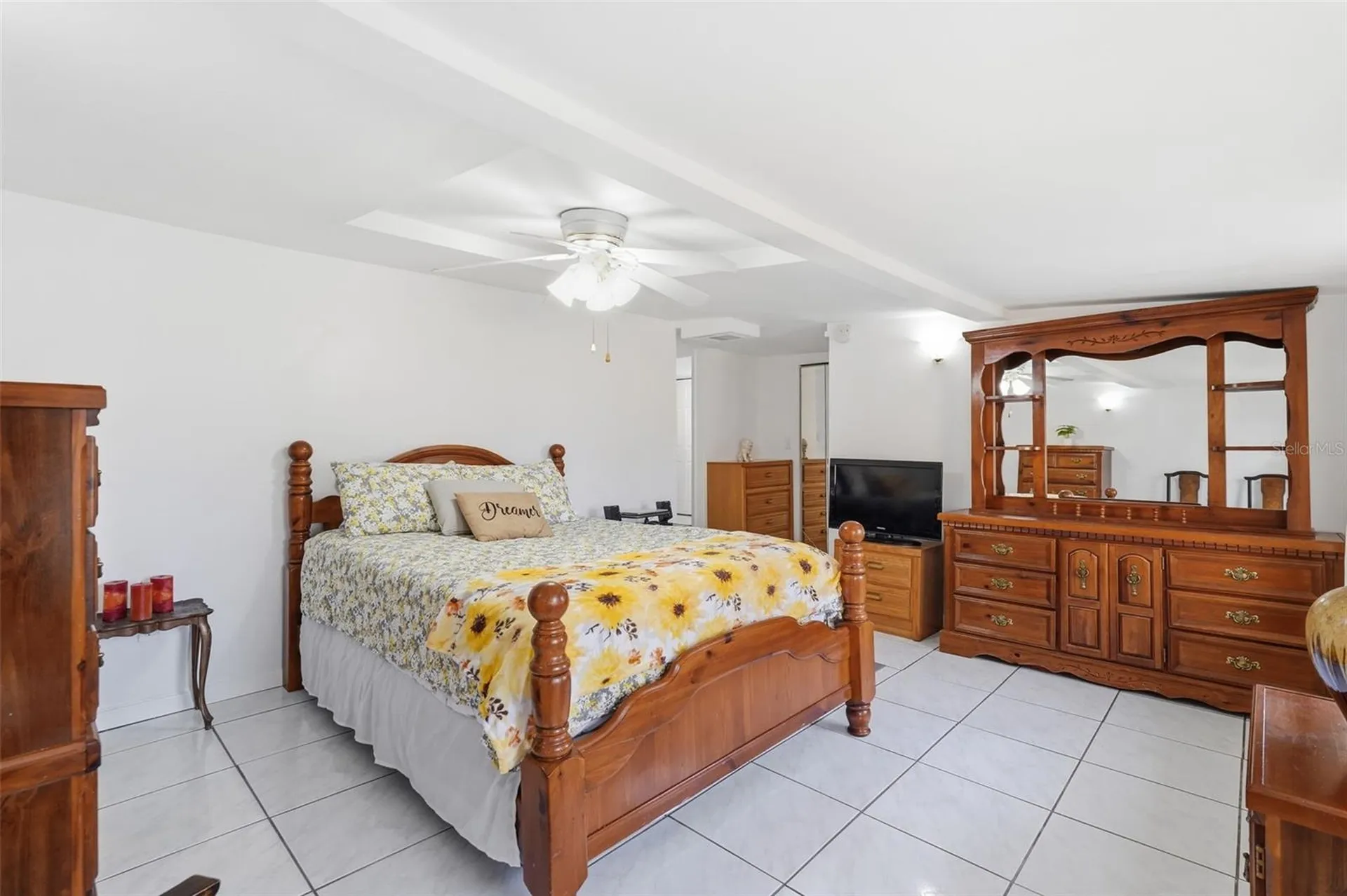 8061 49th Avenue N St Petersburg FL 33709