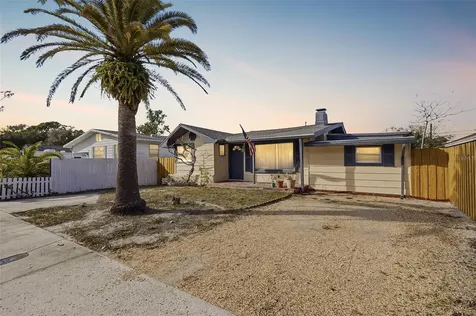8061 49th Avenue N St Petersburg FL 33709