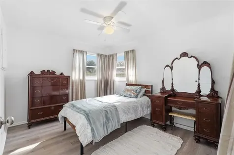 8061 49th Avenue N St Petersburg FL 33709