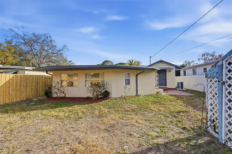 8061 49th Avenue N St Petersburg FL 33709