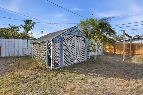 8061 49th Avenue N St Petersburg FL 33709
