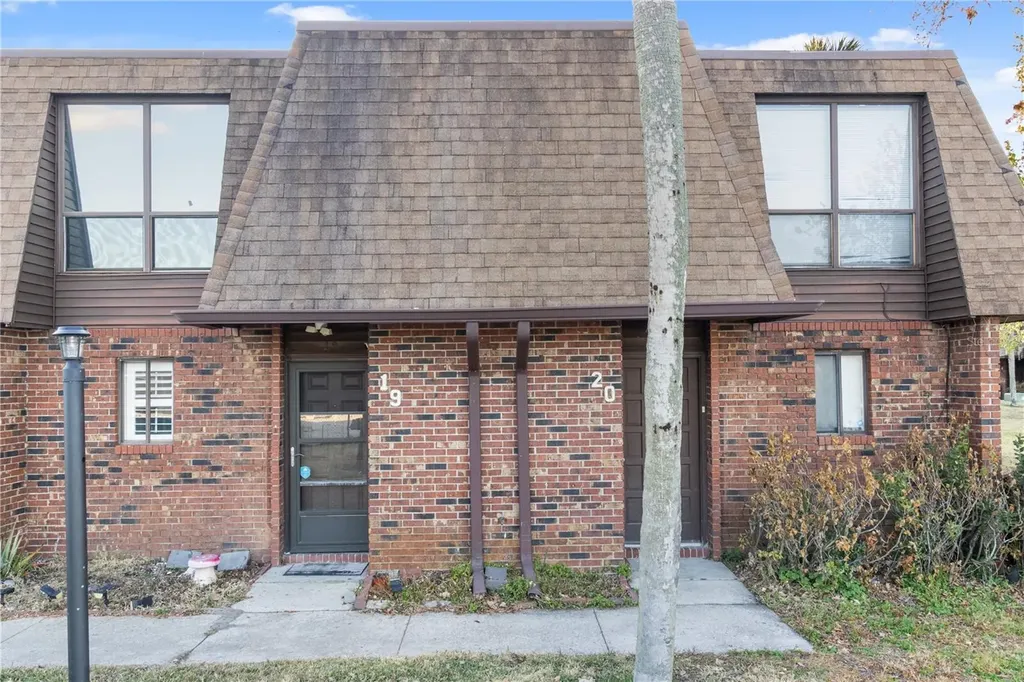 1836 N Crystal Lake Drive Lakeland FL 33801