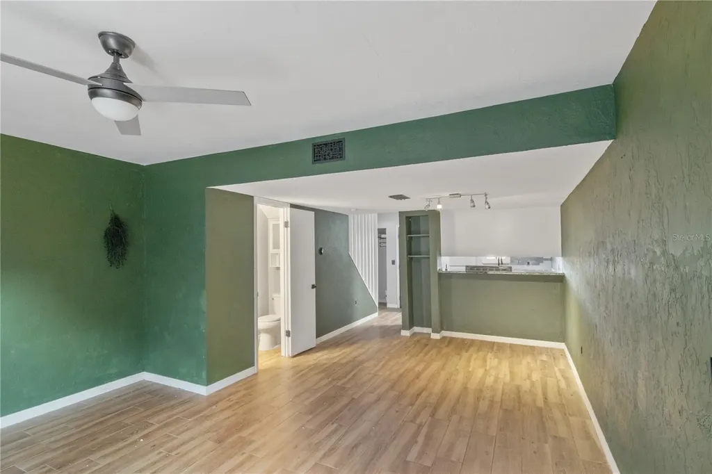1836 N Crystal Lake Drive Lakeland FL 33801