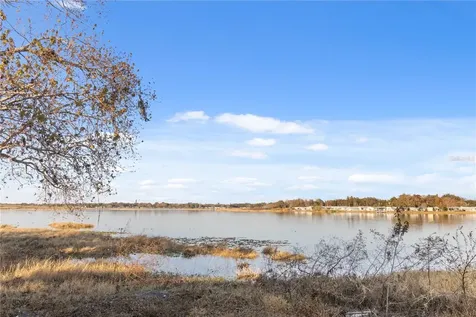 1836 N Crystal Lake Drive Lakeland FL 33801