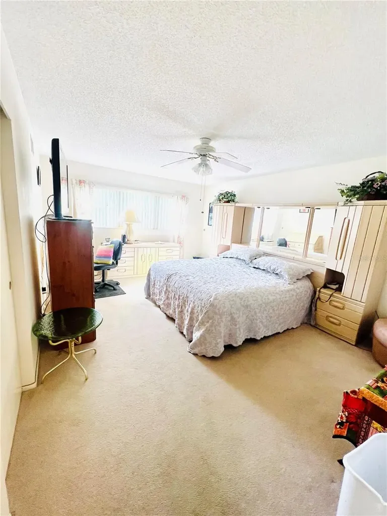 2471 Sumatran Way Clearwater FL 33763