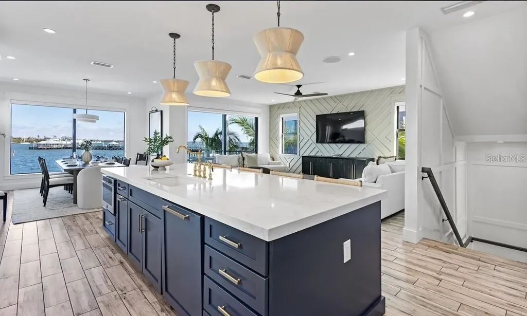 203 Bay Drive N Bradenton Beach FL 34217