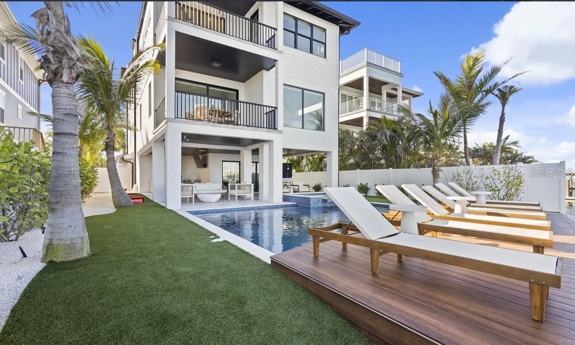 203 Bay Drive N Bradenton Beach FL 34217