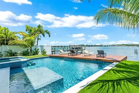 203 Bay Drive N Bradenton Beach FL 34217