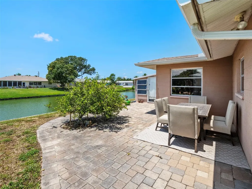 1260 Lakeside Drive Venice FL 34293