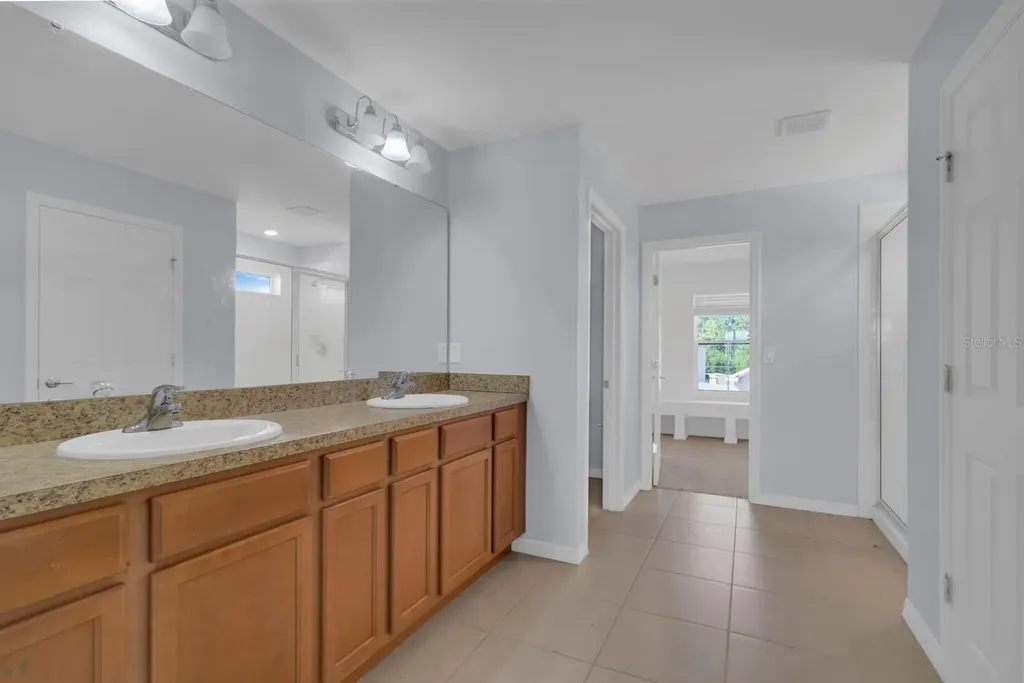 2437 Addison Creek Drive Kissimmee FL 34758