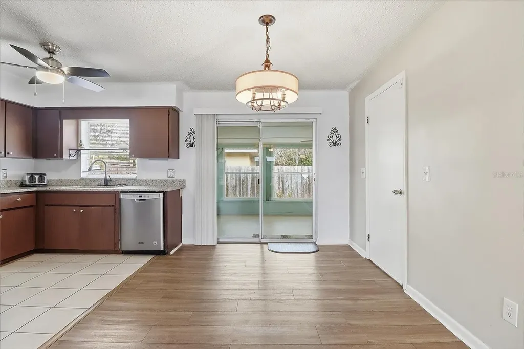 2341 S Whitier Point Homosassa FL 34448