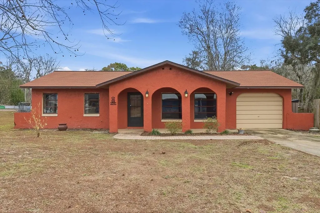 2341 S Whitier Point Homosassa FL 34448