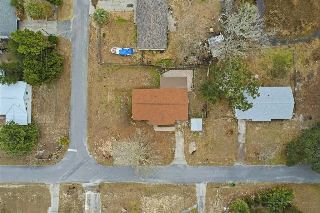 2341 S Whitier Point Homosassa FL 34448