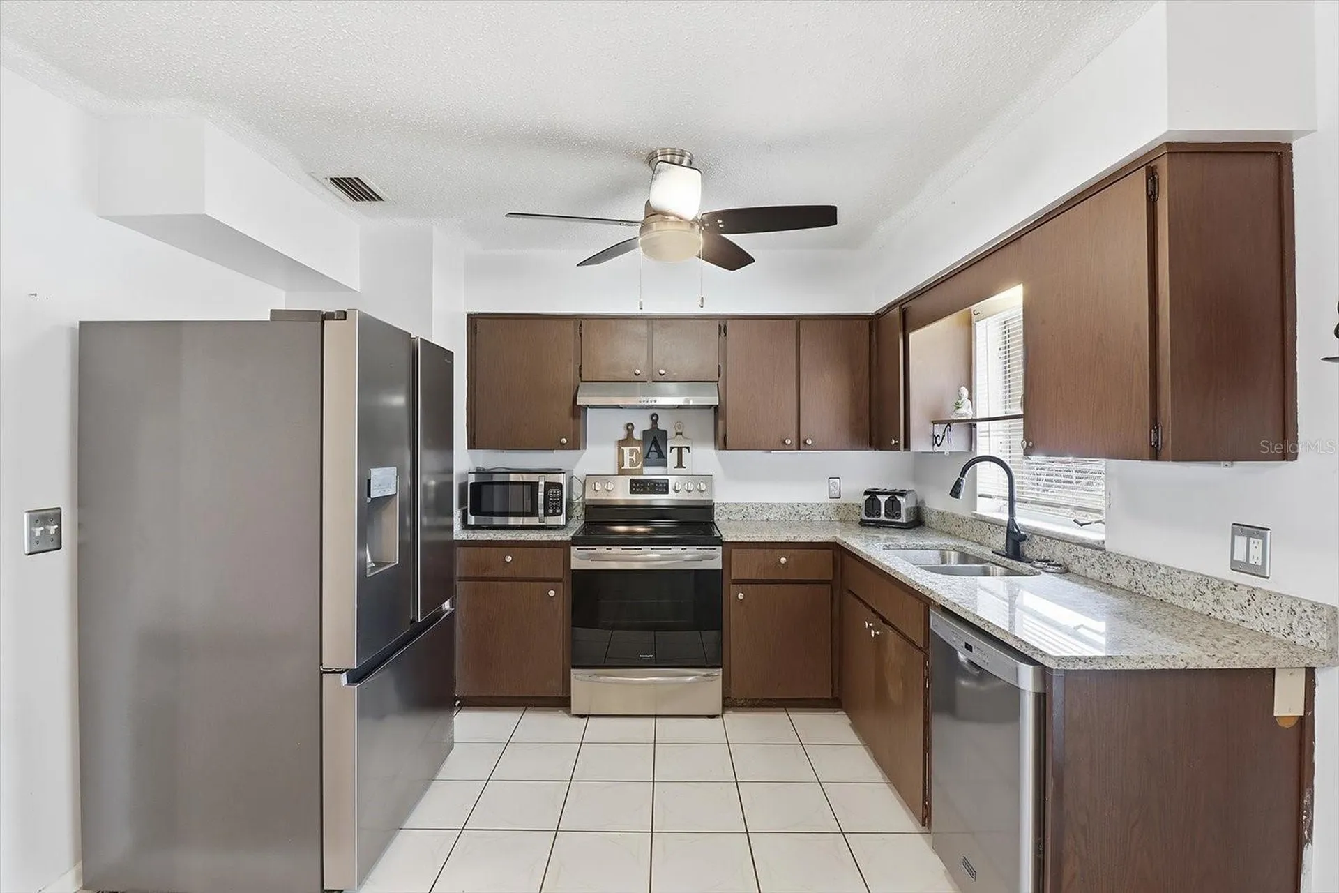 2341 S Whitier Point Homosassa FL 34448
