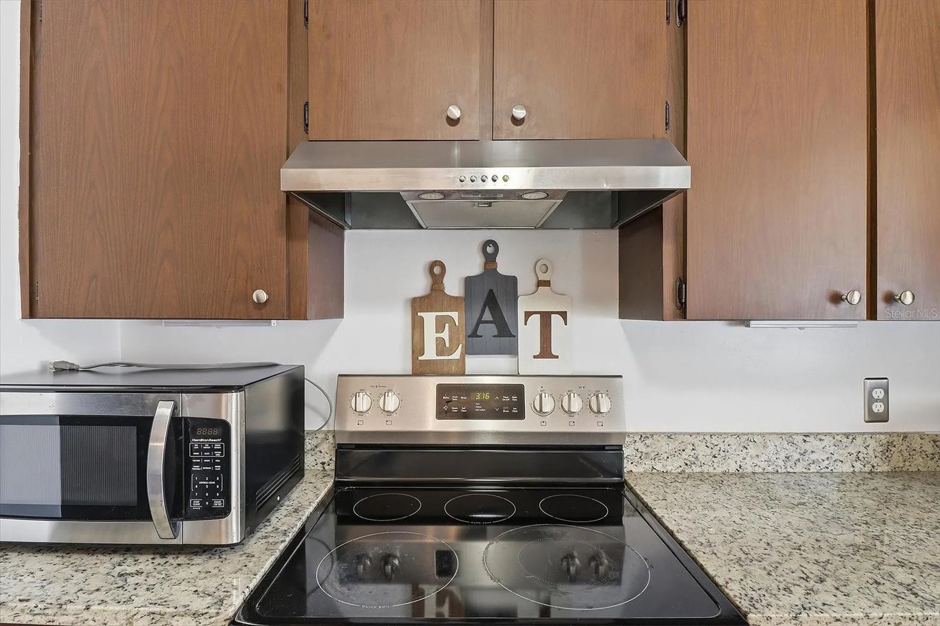 2341 S Whitier Point Homosassa FL 34448