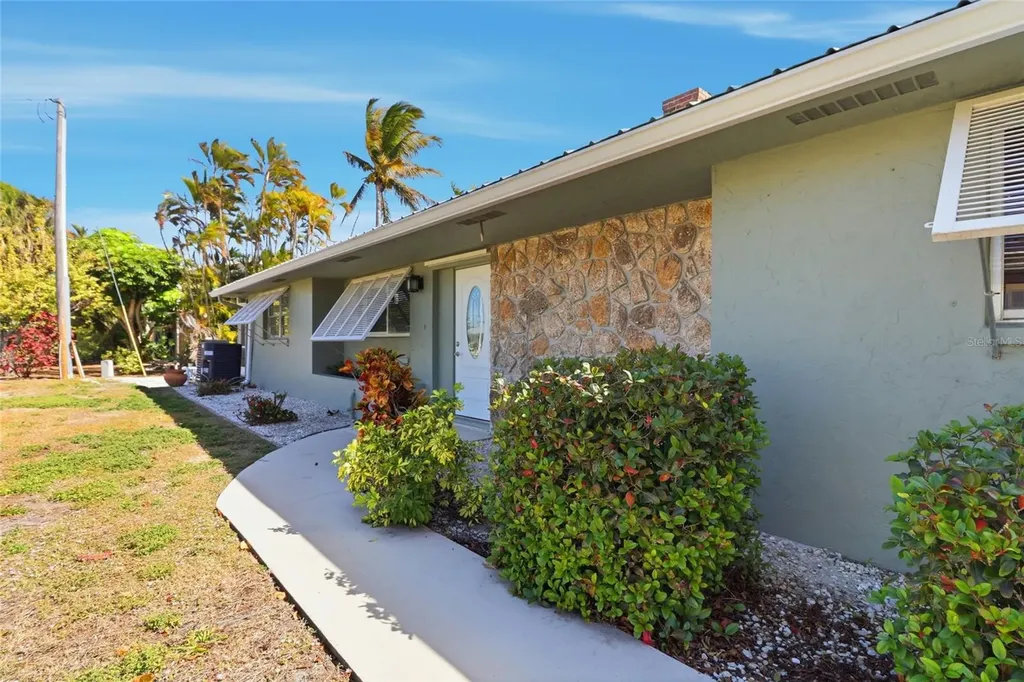 2740 Sanibel Boulevard St James City FL 33956
