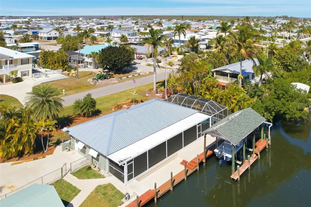 2740 Sanibel Boulevard St James City FL 33956