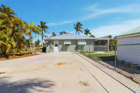 2740 Sanibel Boulevard St James City FL 33956