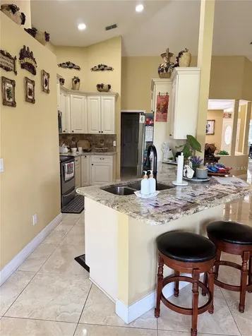 701 White Ivey Court Apopka FL 32712