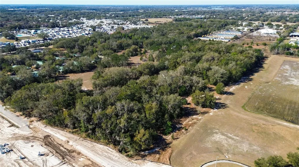39725 Clay Avenue N Lady Lake FL 32159