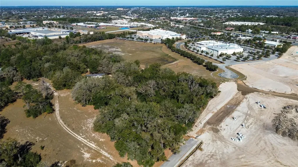 39725 Clay Avenue N Lady Lake FL 32159