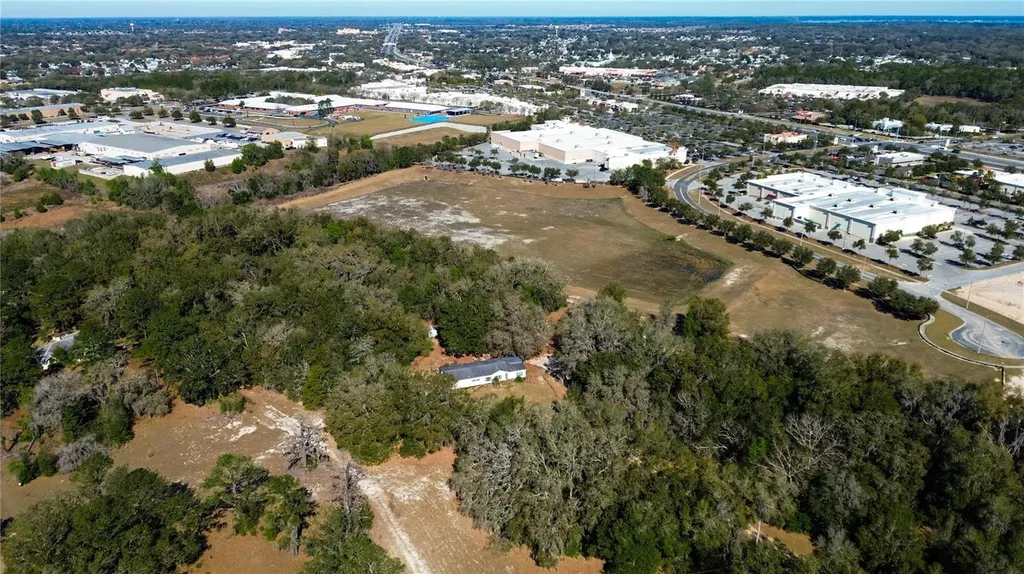 39725 Clay Avenue N Lady Lake FL 32159