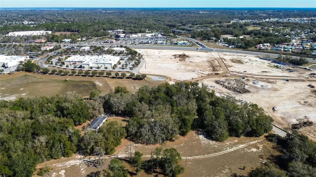 39725 Clay Avenue N Lady Lake FL 32159