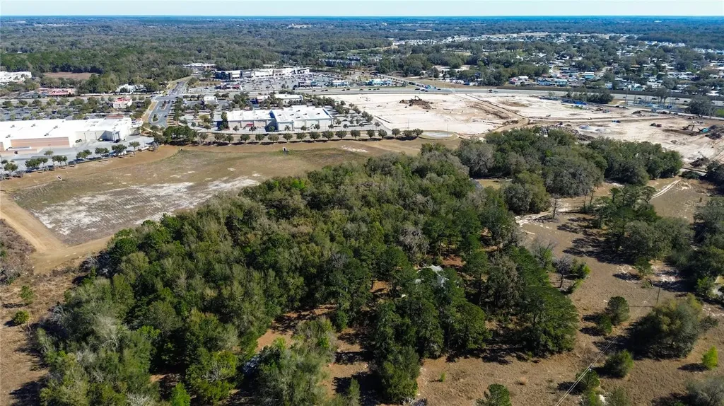 39725 Clay Avenue N Lady Lake FL 32159