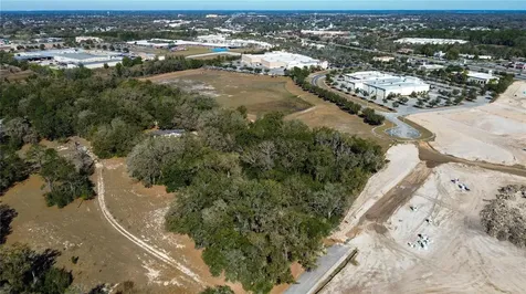 39725 Clay Avenue N Lady Lake FL 32159