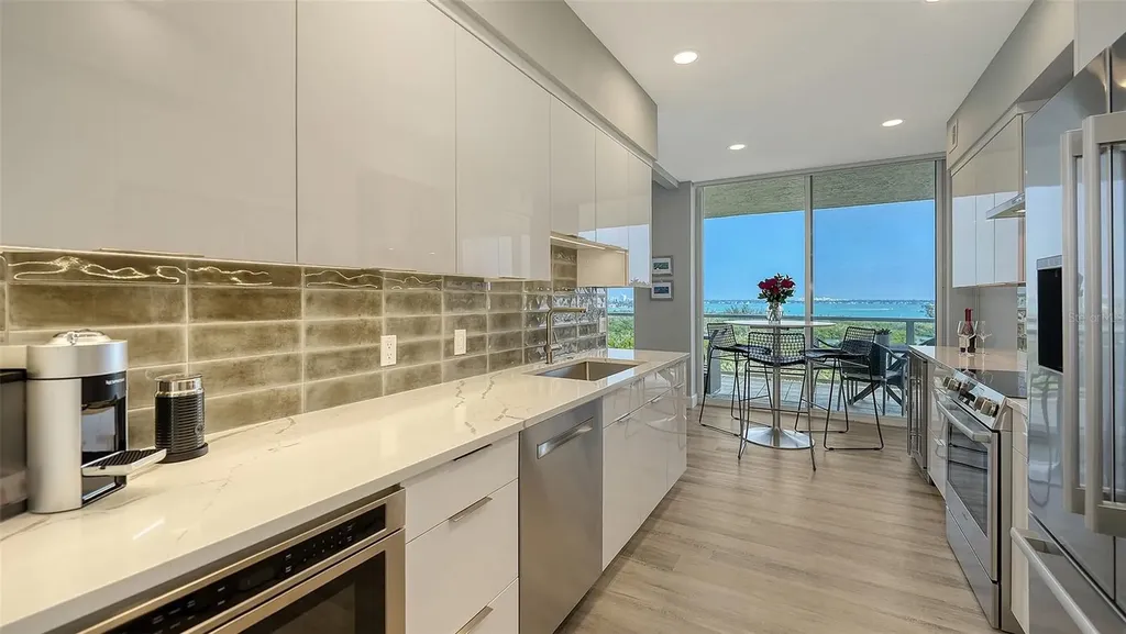 1800 Benjamin Franklin Drive Sarasota FL 34236