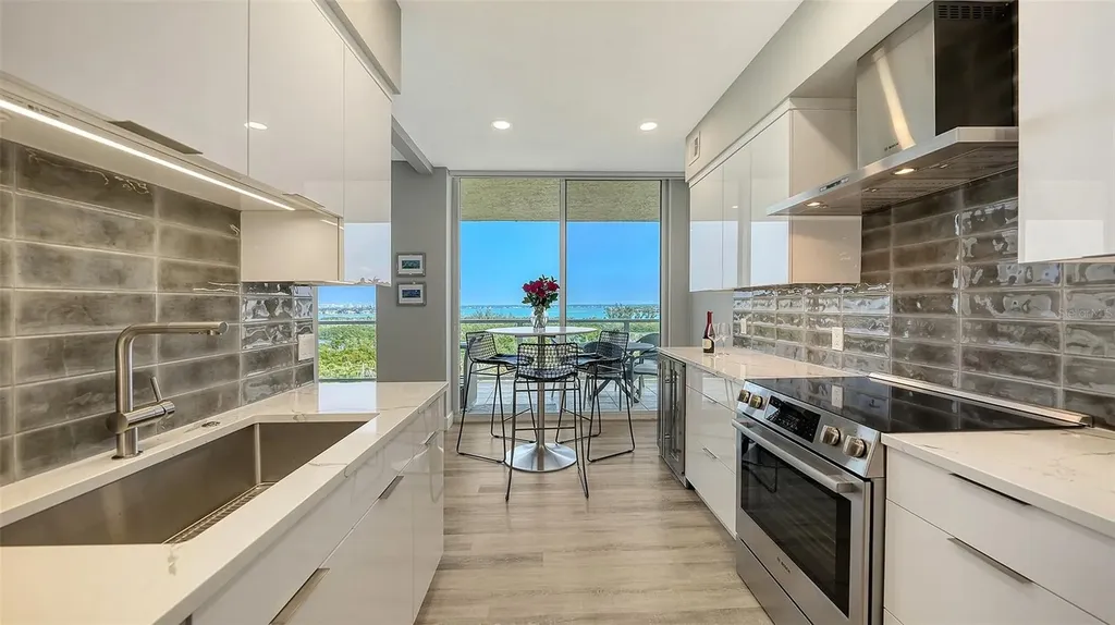 1800 Benjamin Franklin Drive Sarasota FL 34236
