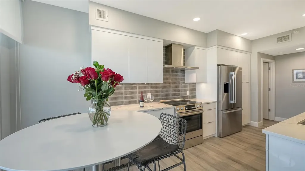 1800 Benjamin Franklin Drive Sarasota FL 34236