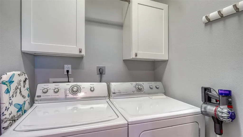1800 Benjamin Franklin Drive Sarasota FL 34236