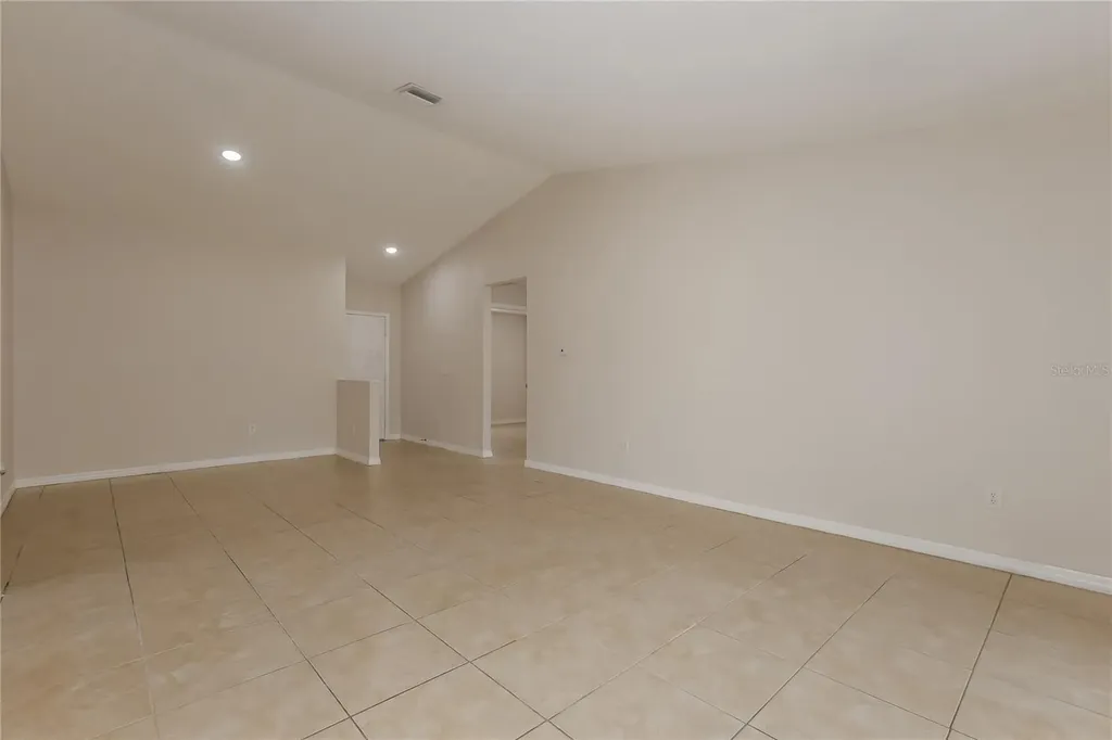 3014 Summer House Drive Valrico FL 33594