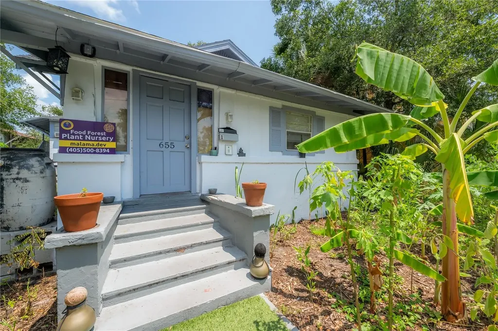 655 Paris Avenue S St Petersburg FL 33701