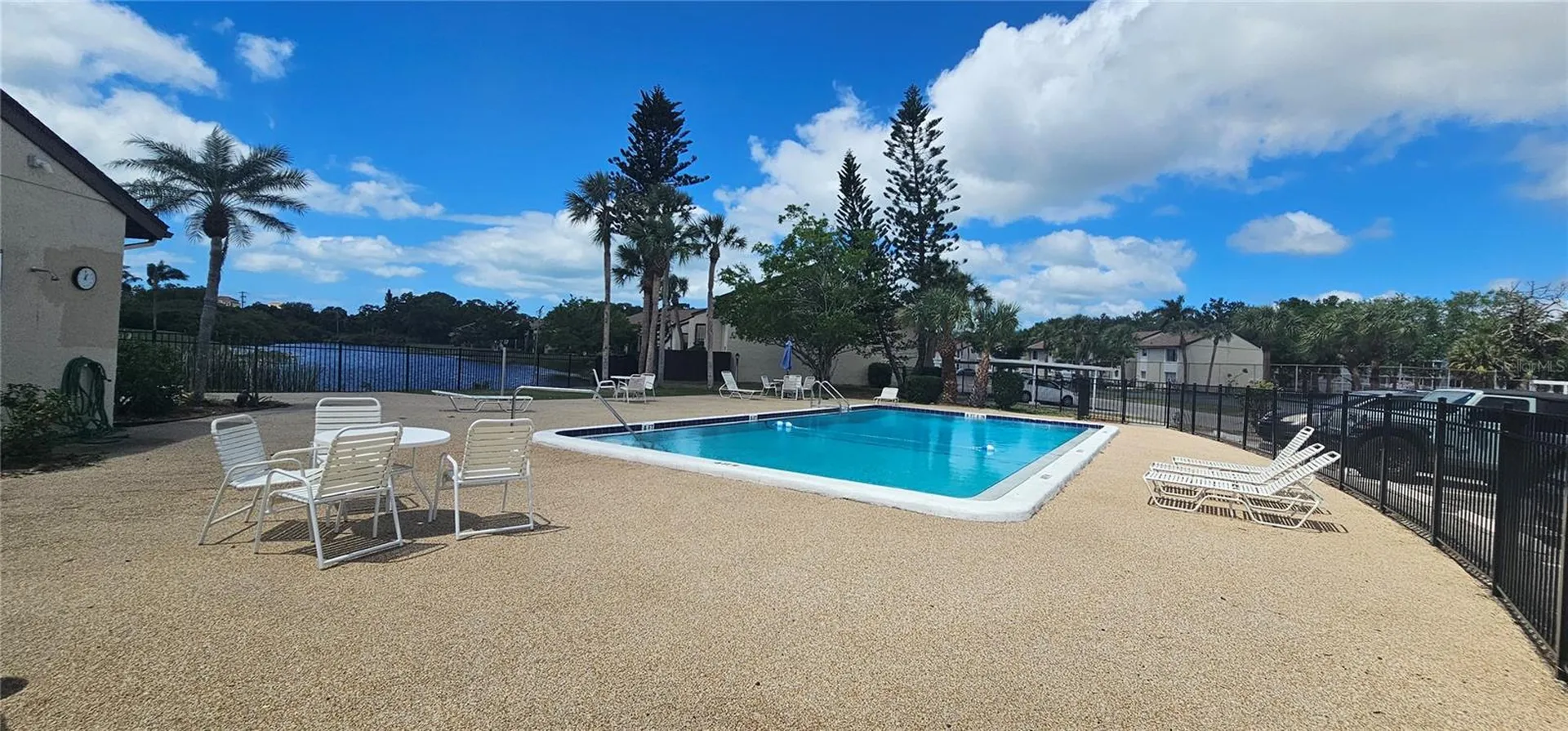 2621 Pine Lake Terrace Sarasota FL 34237