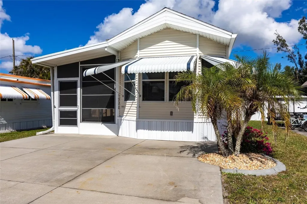 1604 N Manatee Loop Punta Gorda FL 33950