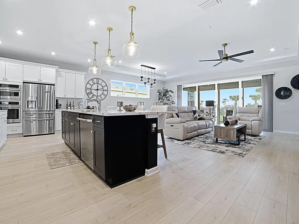 1599 Bellagio Loop Tavares FL 32778