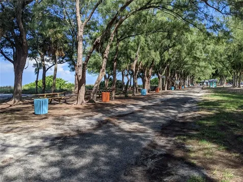 2808 60th Avenue W Bradenton FL 34207