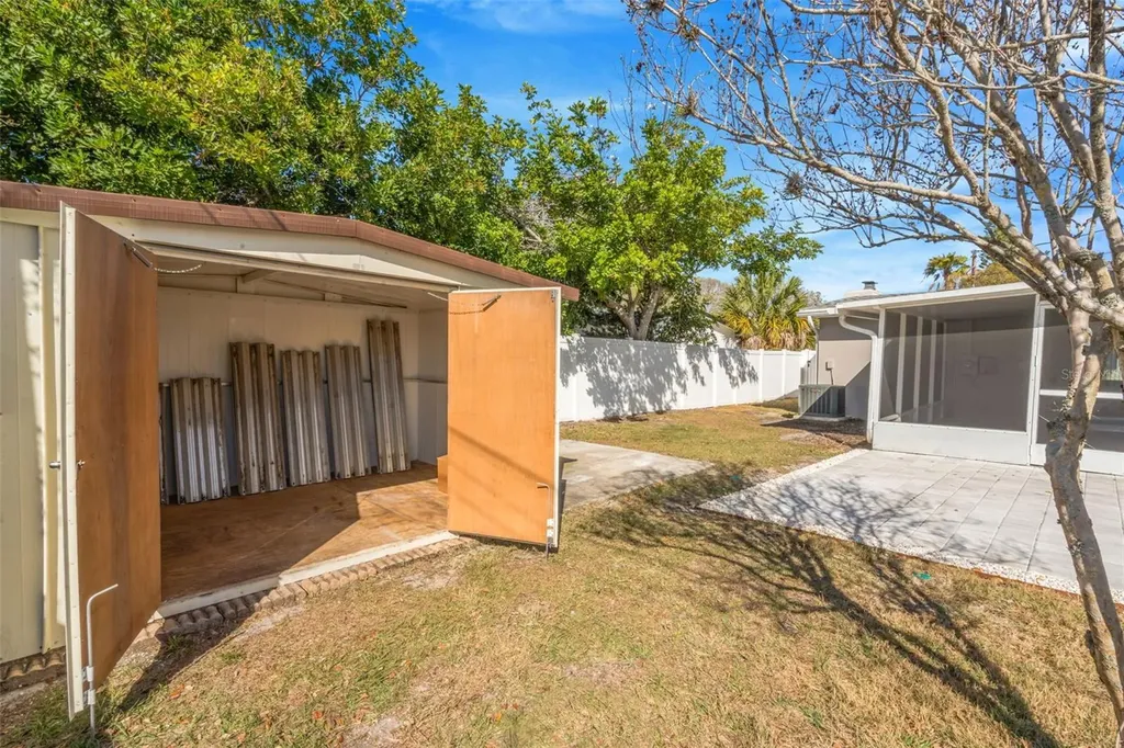 6700 33rd Avenue N St Petersburg FL 33710