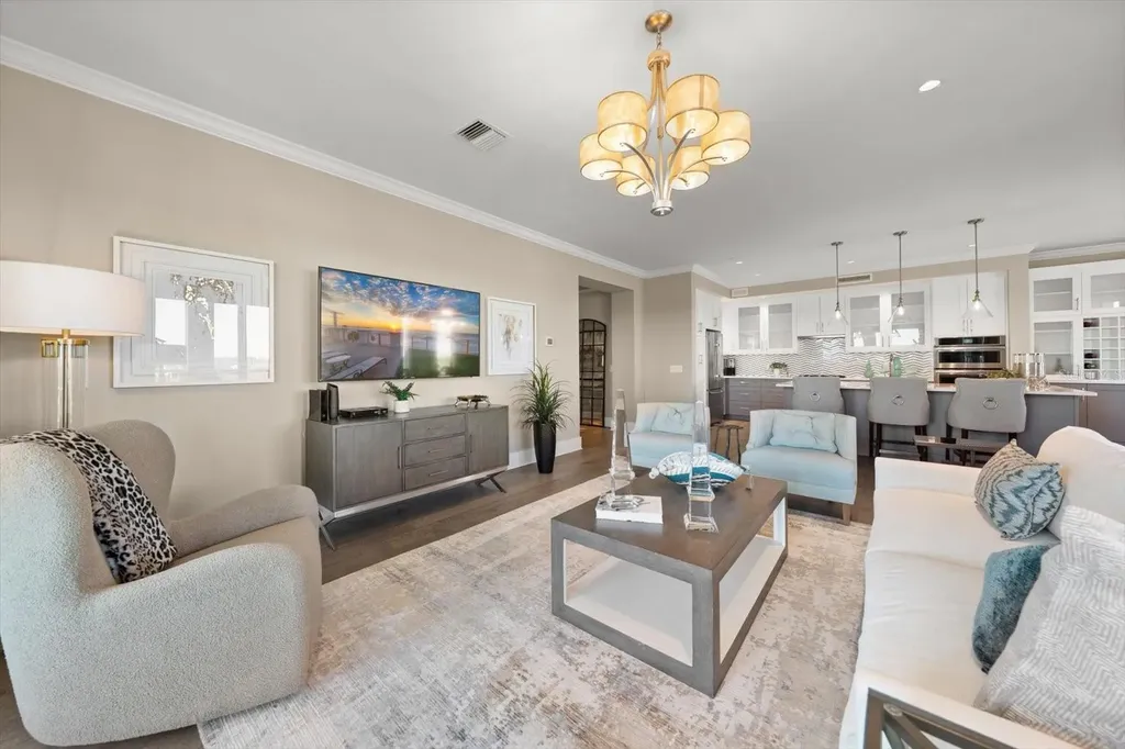85 Belleview Boulevard Belleair FL 33756